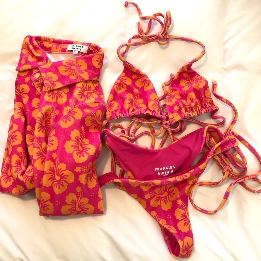 Frankies Bikinis Orange and Pink Terry Hibiscus 3 Piece Bikini Set Size L